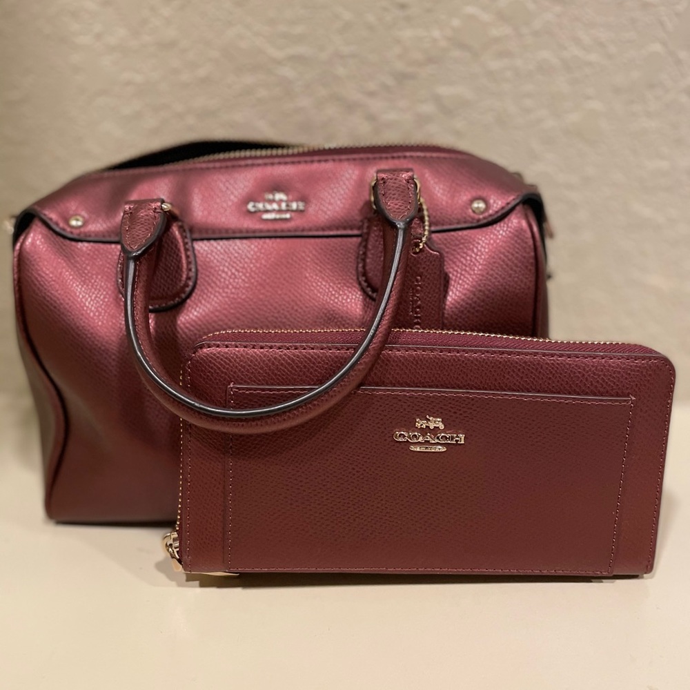 Coach purse with matching wallet